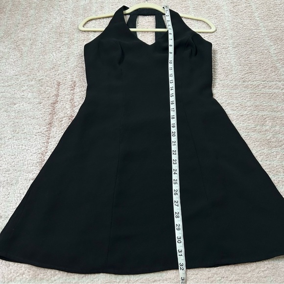 Vintage 90's Laundry By Shelli Segal Black Mini Dress Keyhole Back LBD Size 2 - Picture 10 of 11